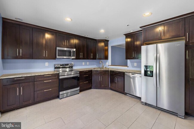 Photo - 8707 Birkenhead Ct