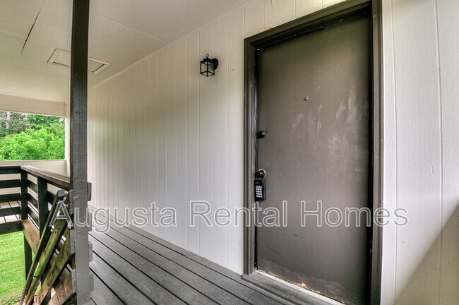 Photo - 325B Verdery Dr