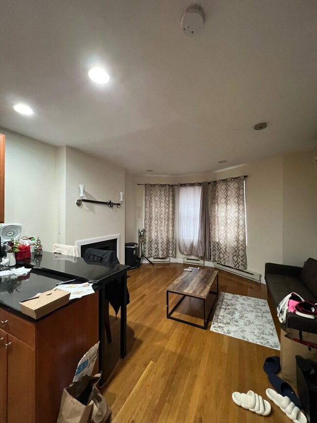 Photo - 34 Edgerly Rd Unidad 2E