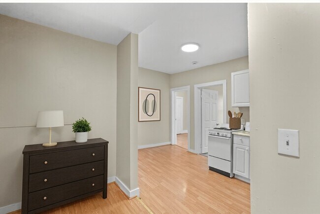 Photo - 24 Charlton St Unidad 12