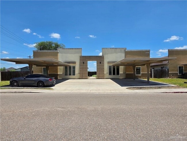 Building Photo - 2116 Garden Ridge Dr Unit 3 Rental