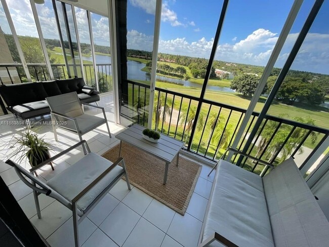 Building Photo - 16300 Golf Club Rd Unit 711 Rental