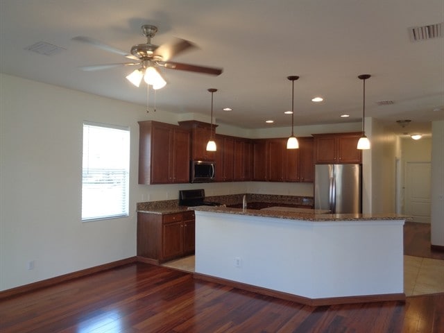 20019 Nob Oak Ave