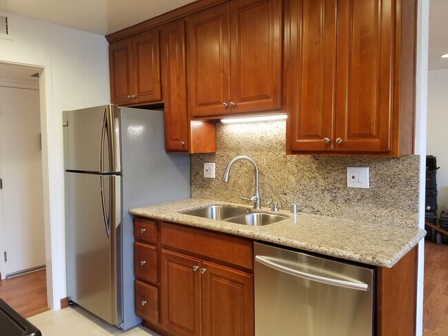Stainless steel appliances - 181 Del Medio Ave Unit 106