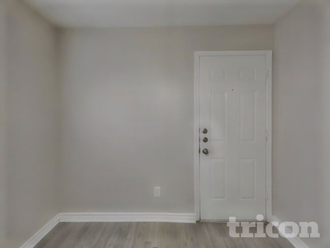 Photo - 5519 Bridgegate Dr