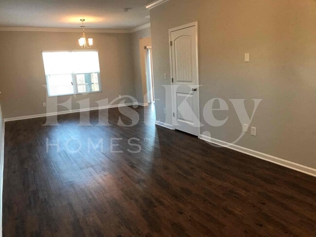 Photo - 5069 Bella Ct