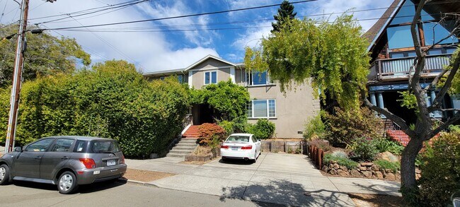 Photo - 2801 Cherry St Unidad 2