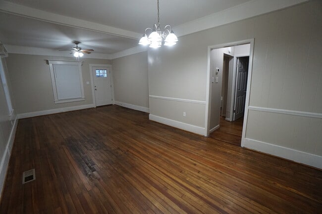 Photo - 1194 Birmingham St