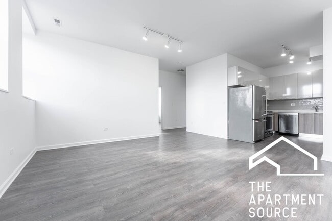 Photo - MASSIVE Loft-style condo-quality 3 Bed/2 ba IN UNIT LAUNDRY Unit 201