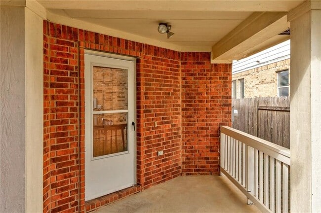 Photo - 1608 Bush Coat Ln