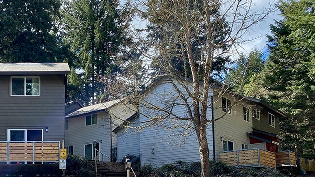 Photo - Z_Hillside Village