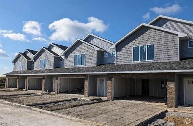 Building Photo - Brand New Two Story Townhome in North Libe...