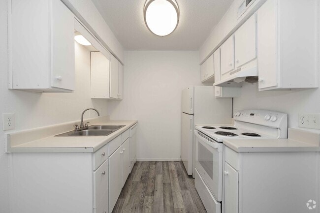Interior Photo - Garden Pines Rental