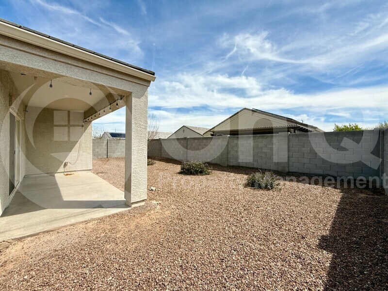 Photo - 18929 W Wilson St