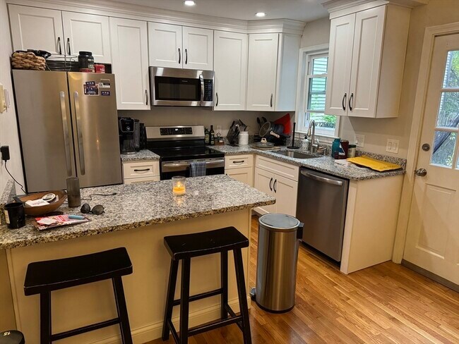 Photo - 532 E 5th St Unidad 1