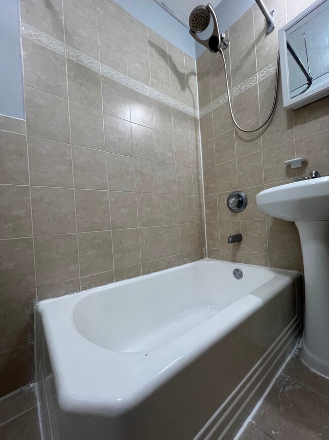 Photo - 187 Avenue E Unit 5