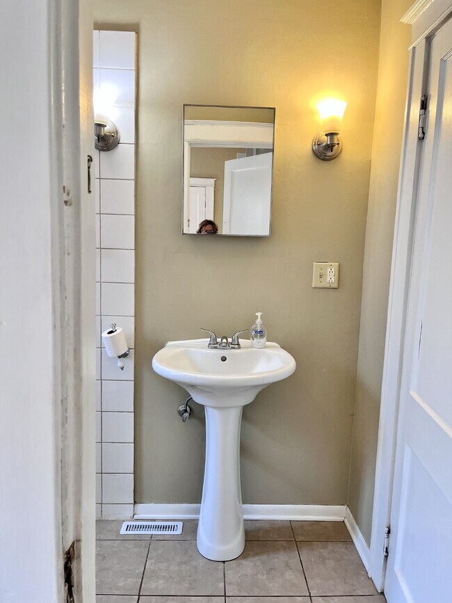 Photo - 2 Bedroom 1 Bath Duplex in St. Paul