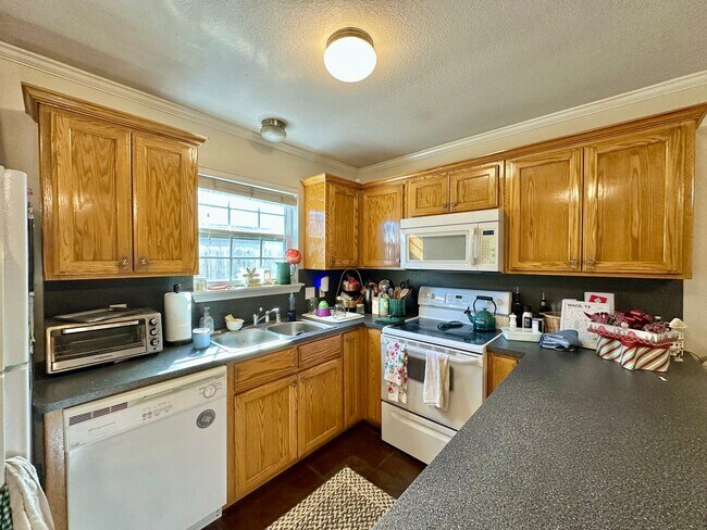 Photo - 1018 Bagby Ave Unit A