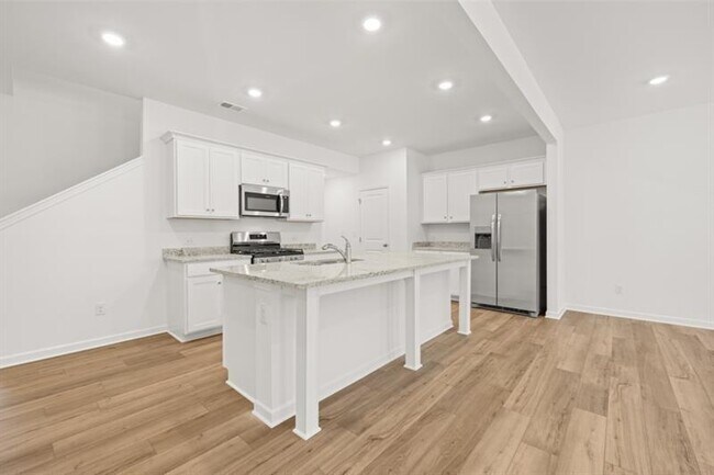Photo - 144 Market St