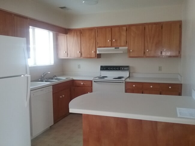 Photo - 4723 Greenwell Rd Unit B