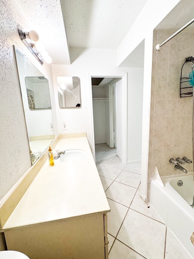 Photo - 12633 Memorial Dr Unit 4