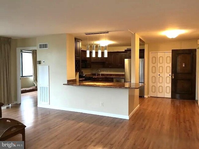 Photo - 5225 Pooks Hill Rd Unit 329S