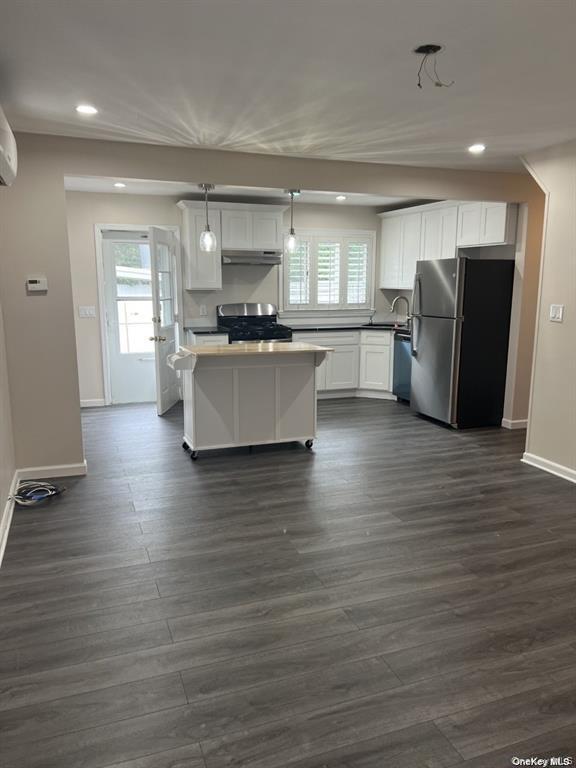 1227 Daffodil Ln