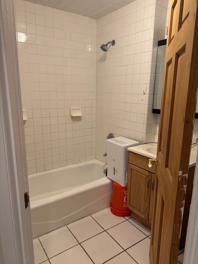 Photo - 382 Riverway St Unit 3