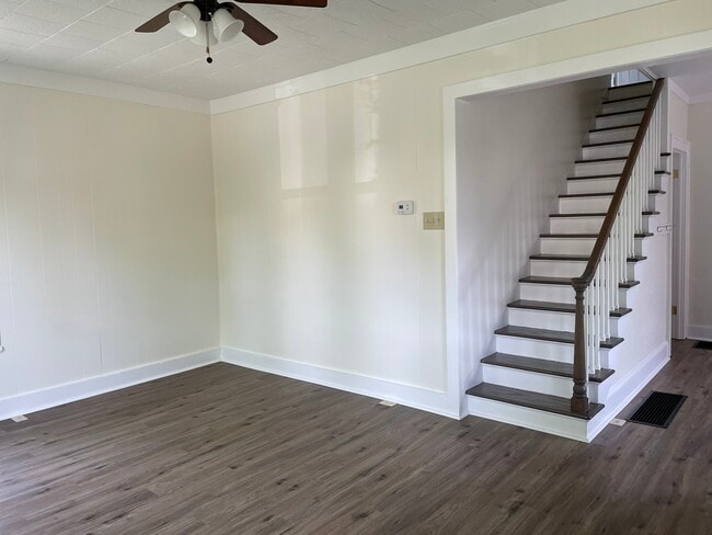 Photo - 26 Hoffman Ave