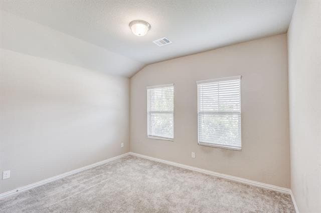 Photo - 208 Fieldstone Dr