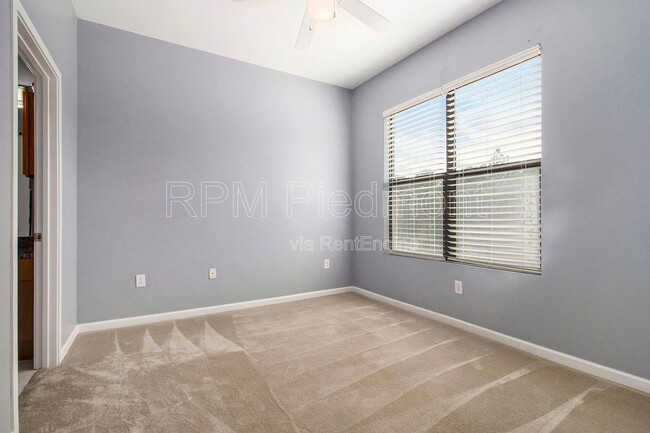 Photo - 5300 Peachtree Rd Unit 3306