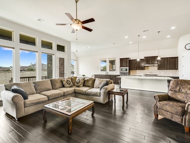 Photo - 3925 Octavia Dr
