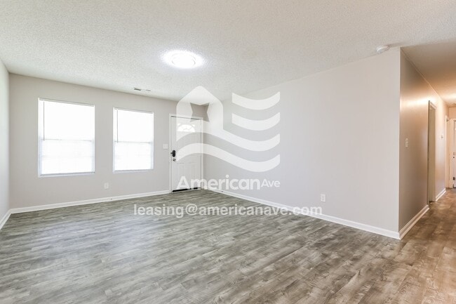 Photo - 670 Idlewood Cir