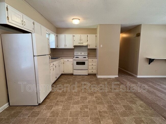 Photo - 5675 Livingston Dr
