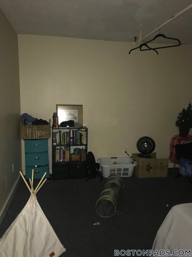 Photo - 19 Peterborough St Unit A