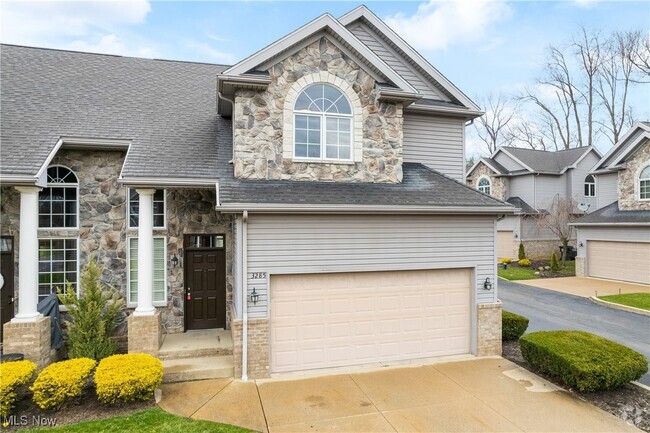 Building Photo - 3285 Grey Village Dr Rental