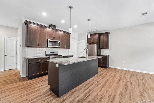 Photo - 226 Tower Ridge Cir