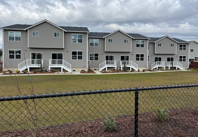Photo - 2 Story Duplex | Available Now!
