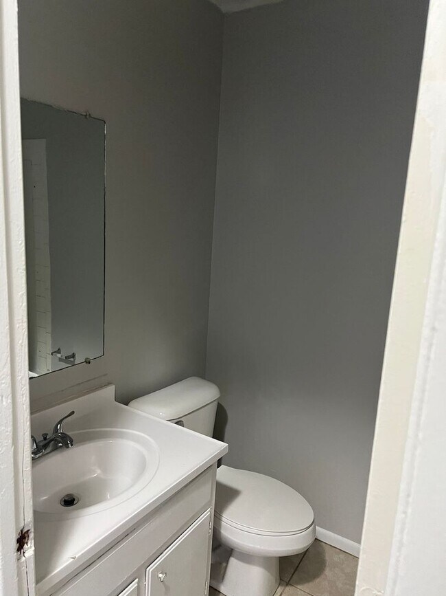 Photo - 1216Major Unit 10