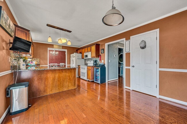 Photo - 221 Minnie Bell Ln