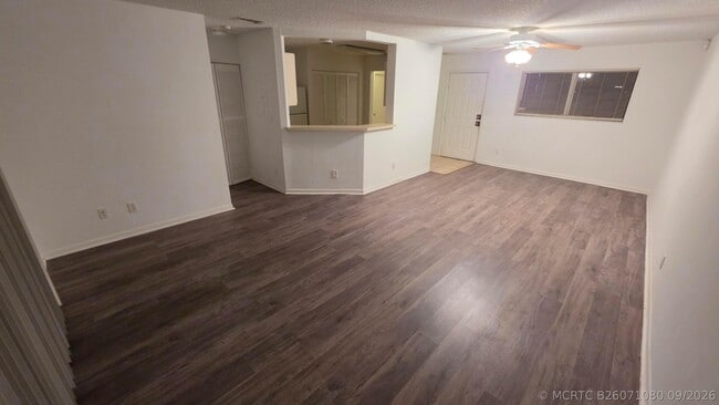 Building Photo - 3453 NW 44th St Unit 104