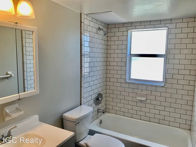 Photo - 1896 40th Ave Apartamento Unidad 1