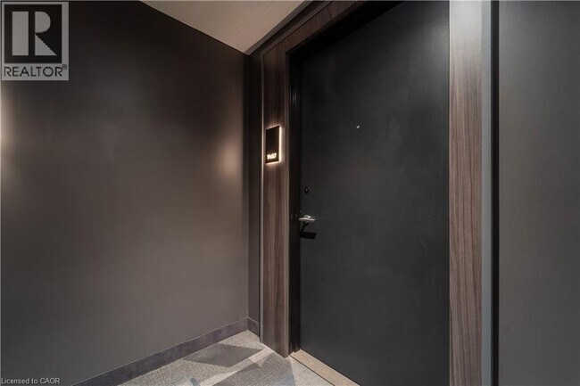 Photo - 5 Wellington St S Unit 1407