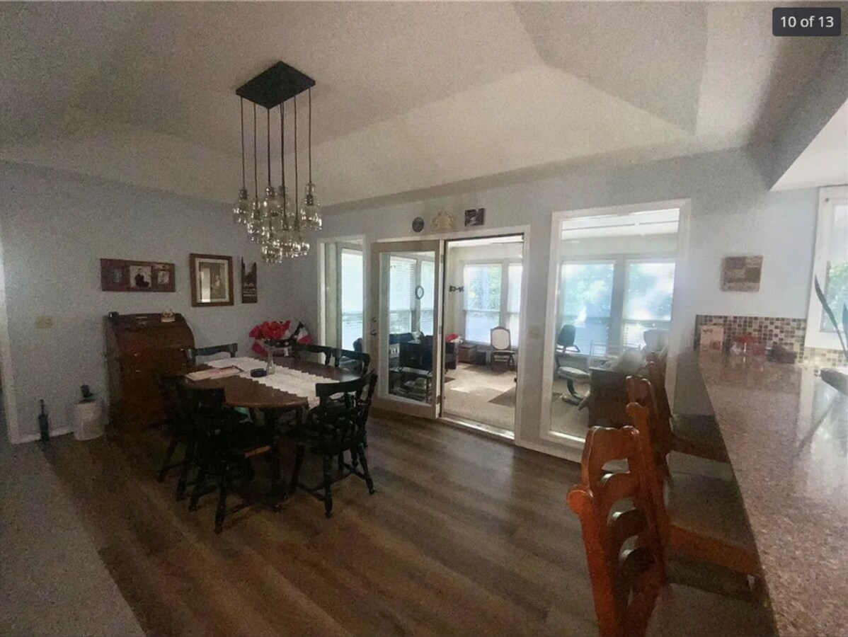 Photo - 12 Sunderland Dr