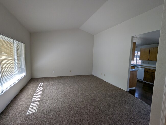 Photo - 61862 Avonlea Cir
