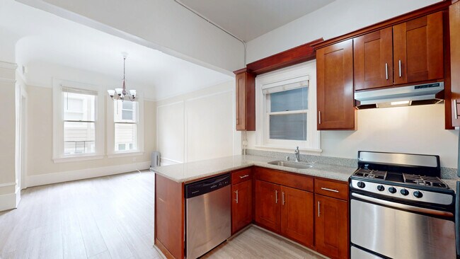 Building Photo - 1560 Sacramento St Unit 109