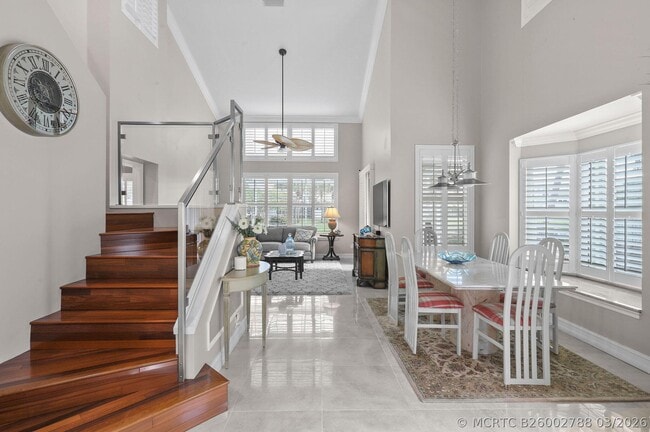 Photo - 2056 Windward Way