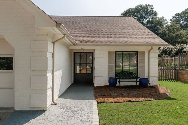 Photo - 112 Lucy Ln