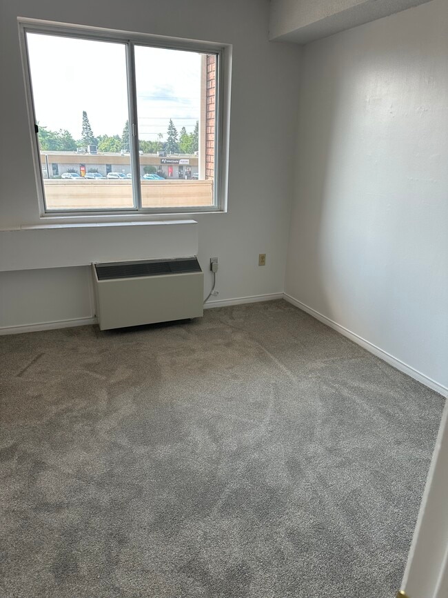 Photo - 130 Bell Farm Rd