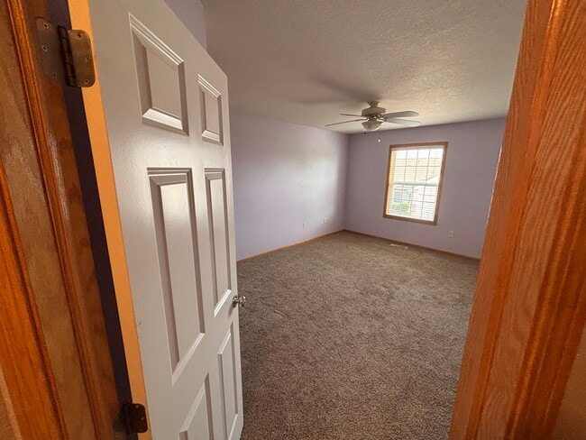 Photo - 1019 NE Greenview Dr